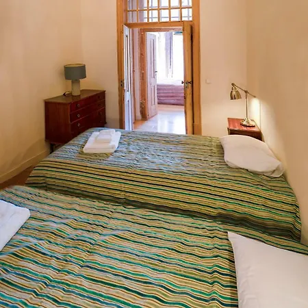 Apartamento Alfama Chic 2 *